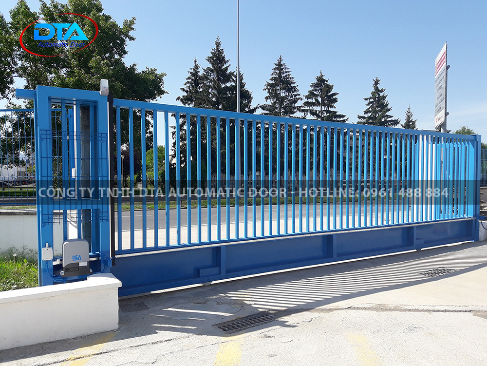 cong tu dong gia re 44