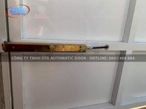 cong tu dong gia re 7