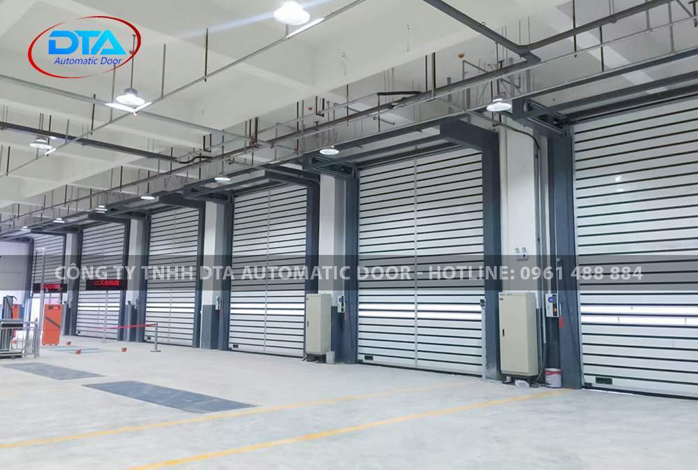 cua cuon nhanh pvc 5