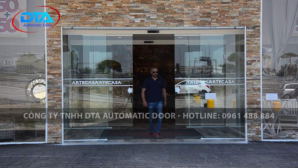 cua kinh truot tu dong 14