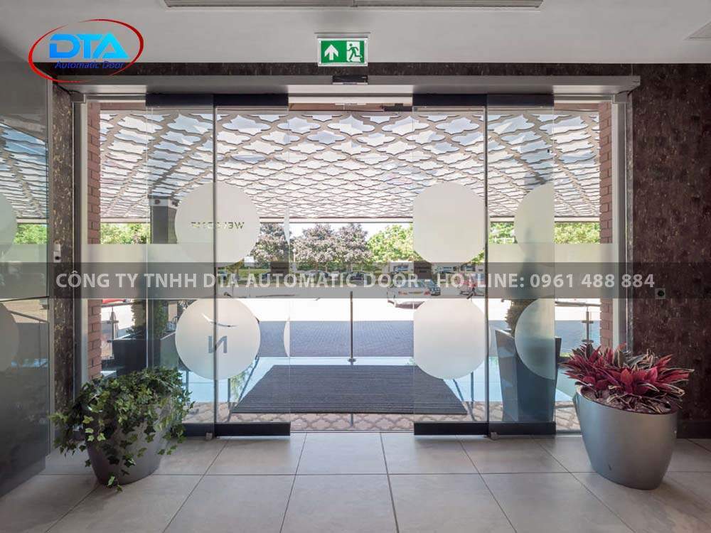 cua truot tu dong gia re 33