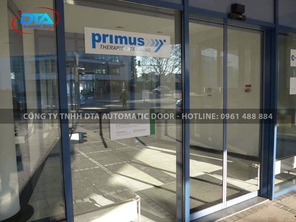 cua truot tu dong gia re 42