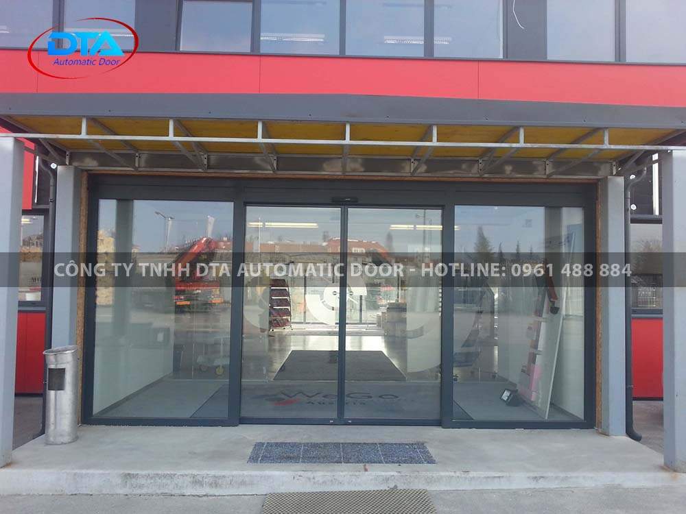 cua truot tu dong gia re 44