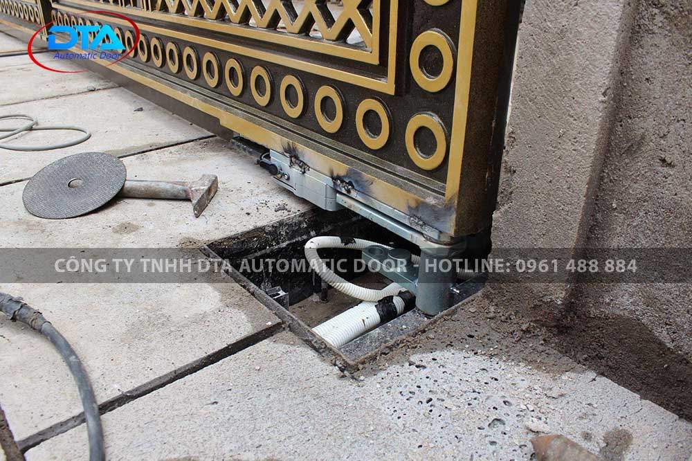 motor thiet bi cong tu dong 05