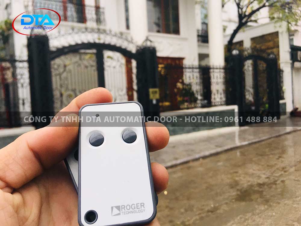 motor thiet bi cong tu dong 08