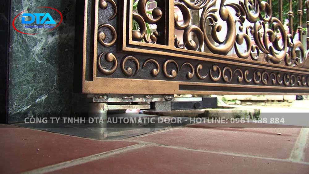 motor thiet bi cong tu dong 13