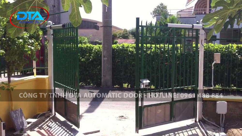 thiet bi cong tu dong 08