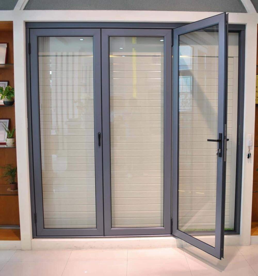 So sánh cửa nhôm Xingfa và Việt Pháp 4 mẫu cửa nhôm việt pháp