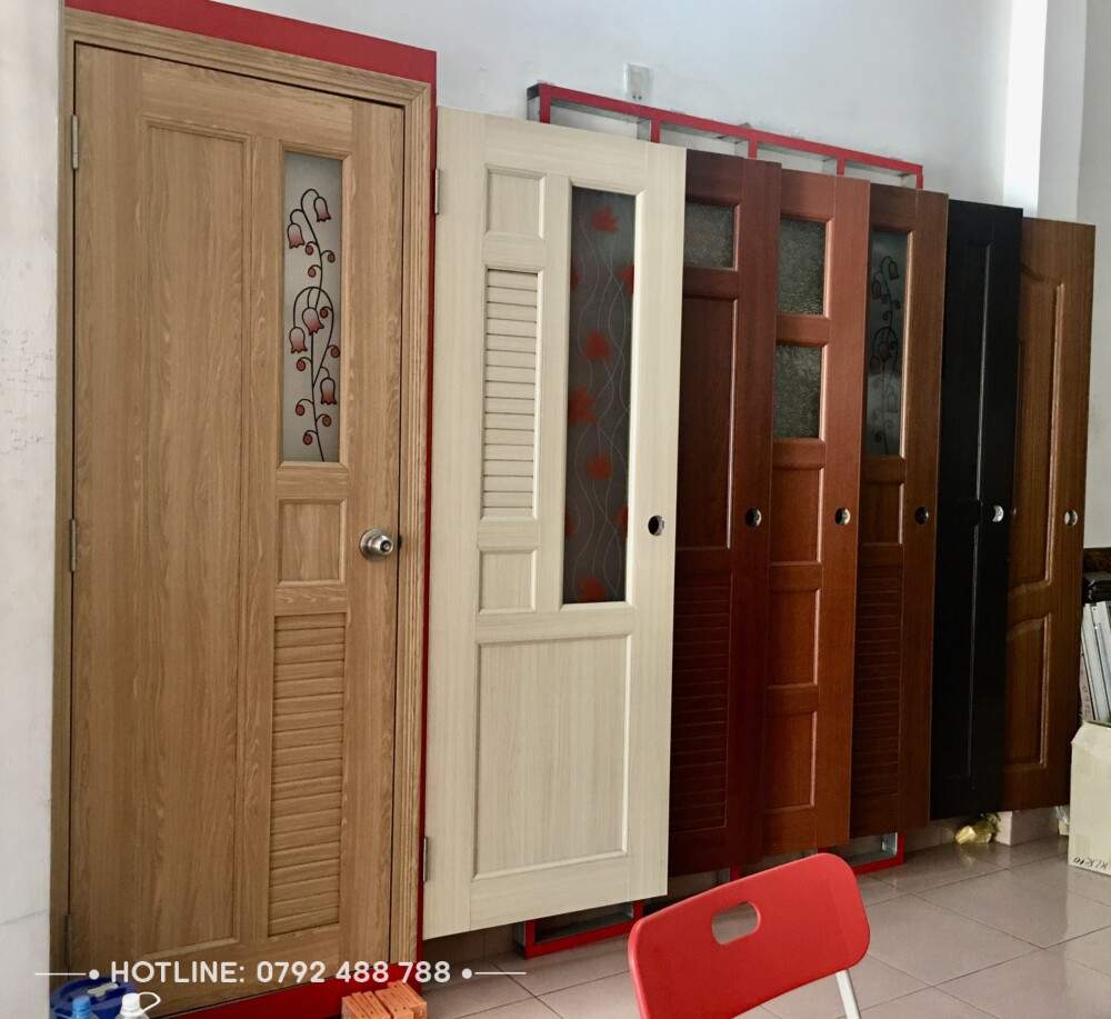 10 mua cua nhua loi thep cao cap 09