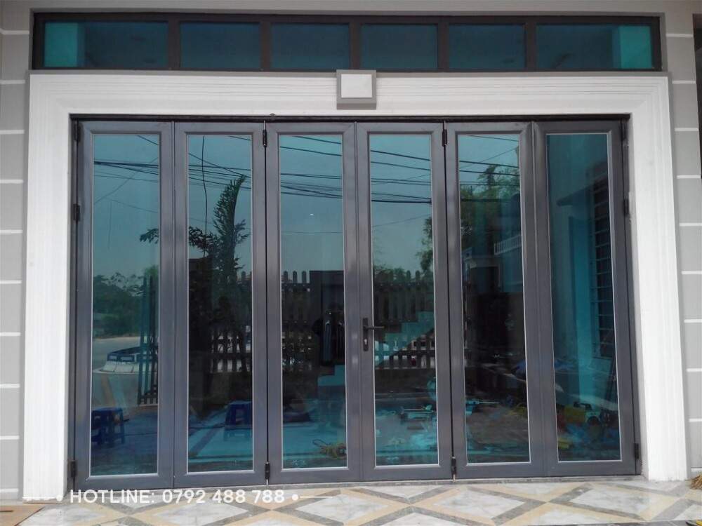 20 mau cua nhom xingfa mau van go dep doc la 01