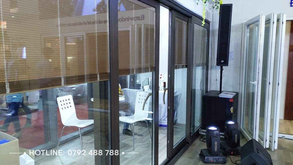 Kính hộp rèm – Lựa chọn hàng đầu cho cửa nhôm Xingfa 8 kinh hop rem 02