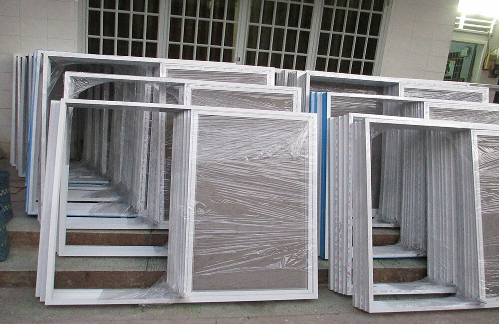 Địa chỉ lắp cửa lưới chống muỗi chất lượng tốt 5 cua luoi chong con trung 01