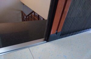 cua luoi chong con trung 04